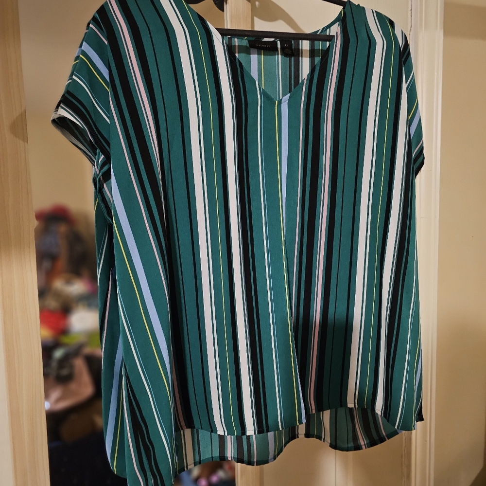 Halogen Green and Black Boxy Short Sleeve Blouse